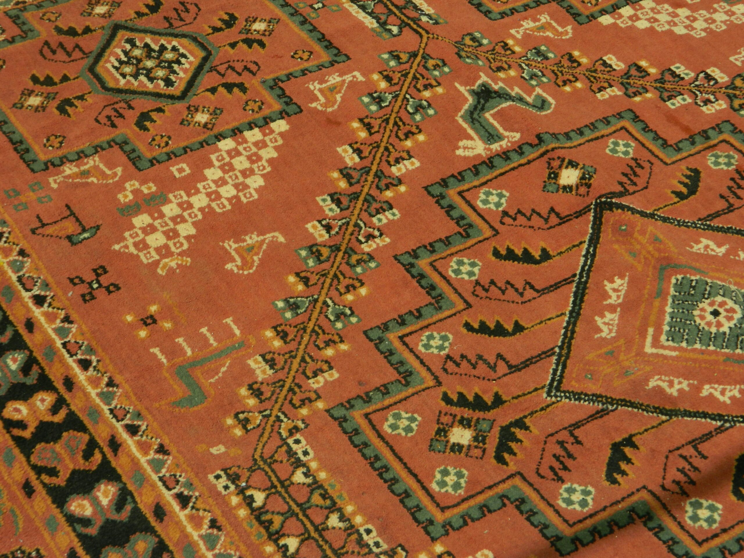 Dlaczego wełna „gryzie”? Obalamy popularne mity